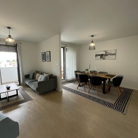 New Modern Apt Near Old Town - Private Parking 자다르 외부 사진