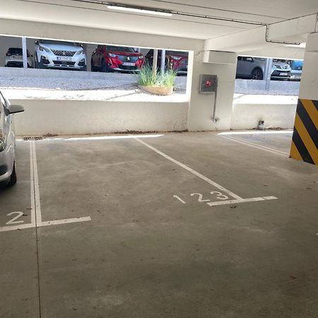 New Modern Apt Near Old Town - Private Parking 자다르 외부 사진