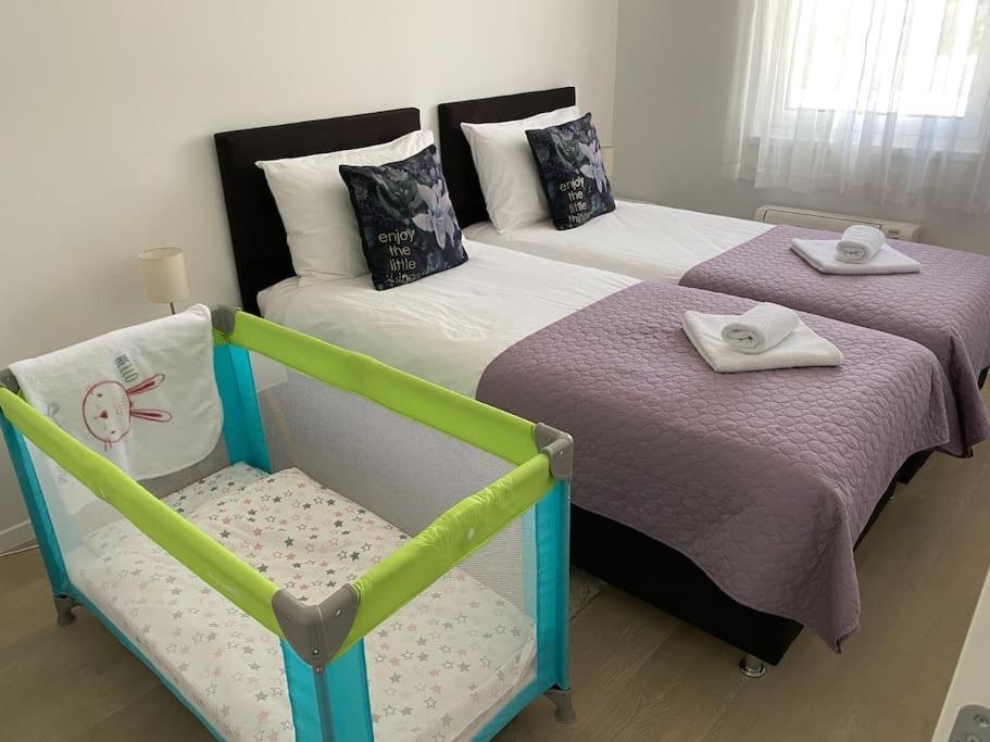 New Modern Apt Near Old Town - Private Parking 자다르 외부 사진