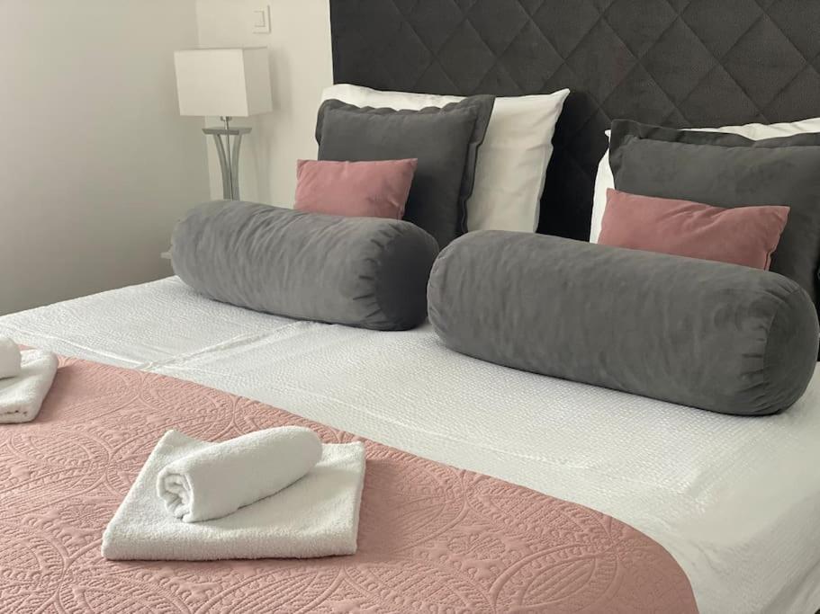 New Modern Apt Near Old Town - Private Parking 자다르 외부 사진