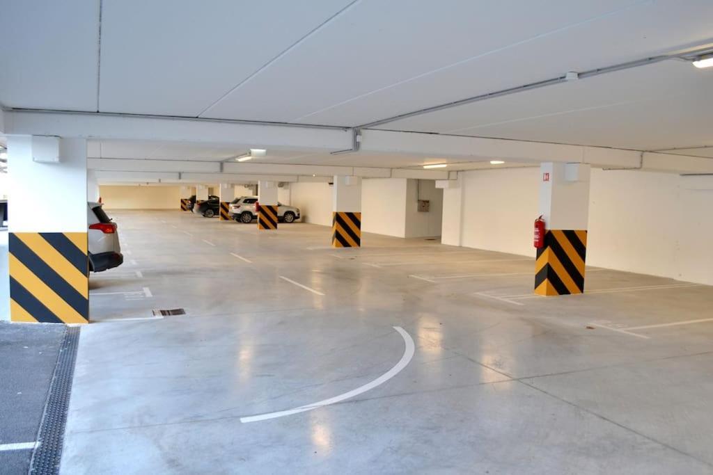 New Modern Apt Near Old Town - Private Parking 자다르 외부 사진