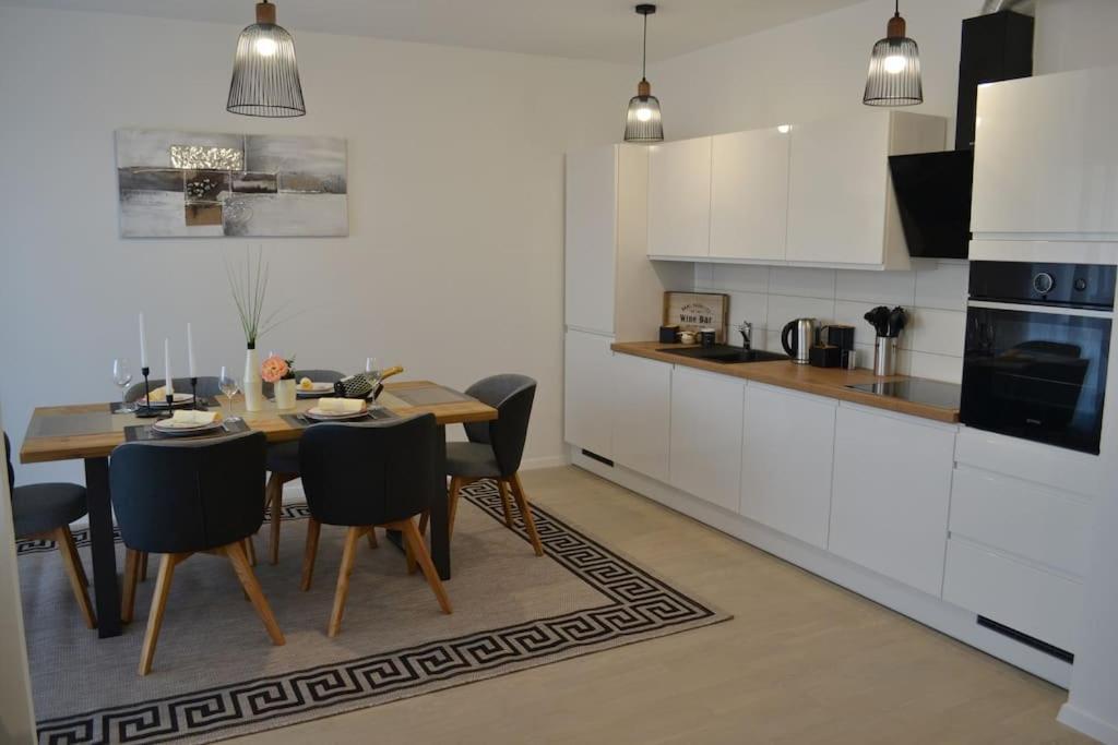 New Modern Apt Near Old Town - Private Parking 자다르 외부 사진