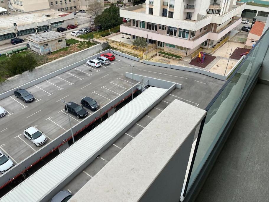 New Modern Apt Near Old Town - Private Parking 자다르 외부 사진