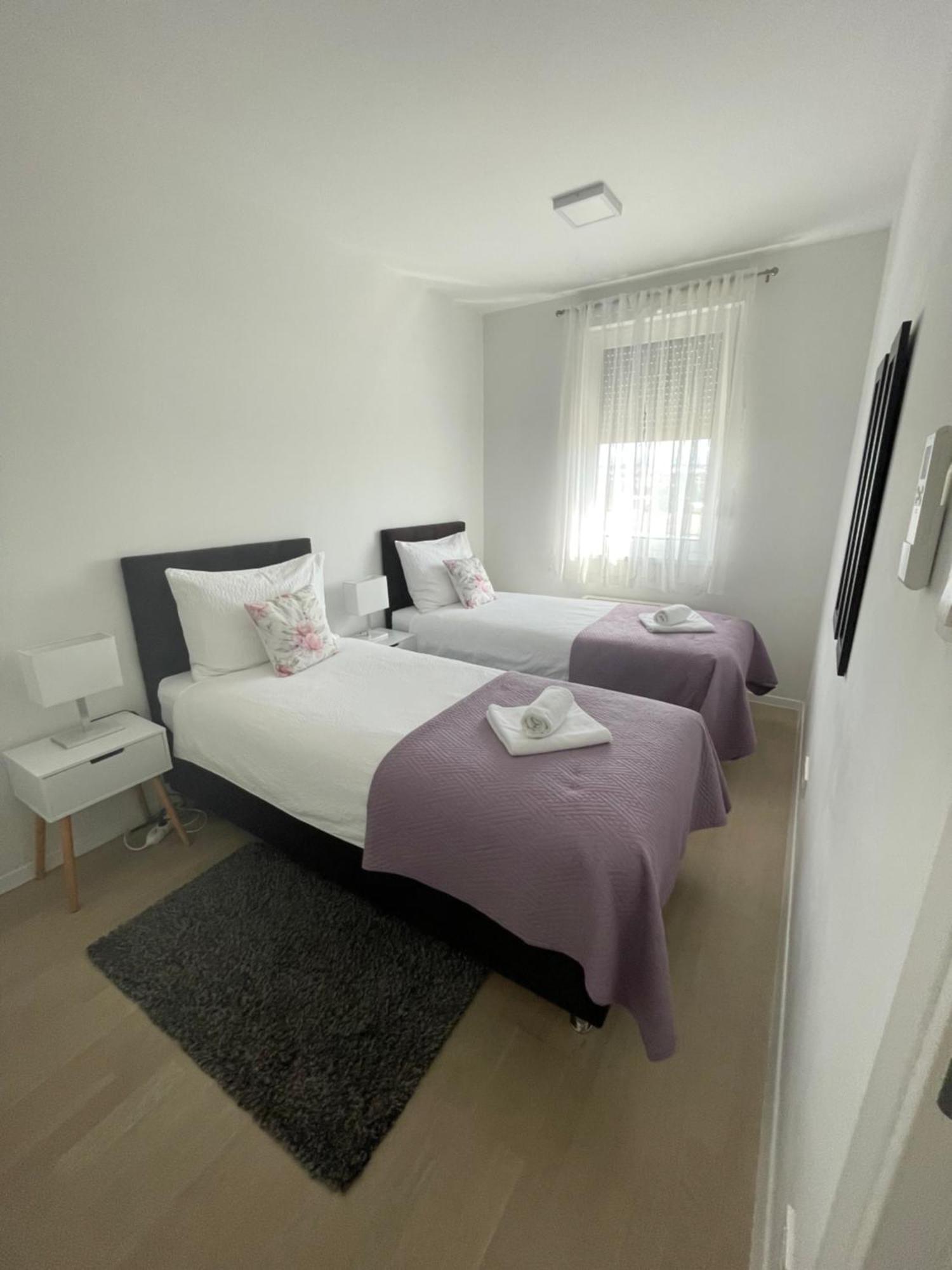 New Modern Apt Near Old Town - Private Parking 자다르 외부 사진