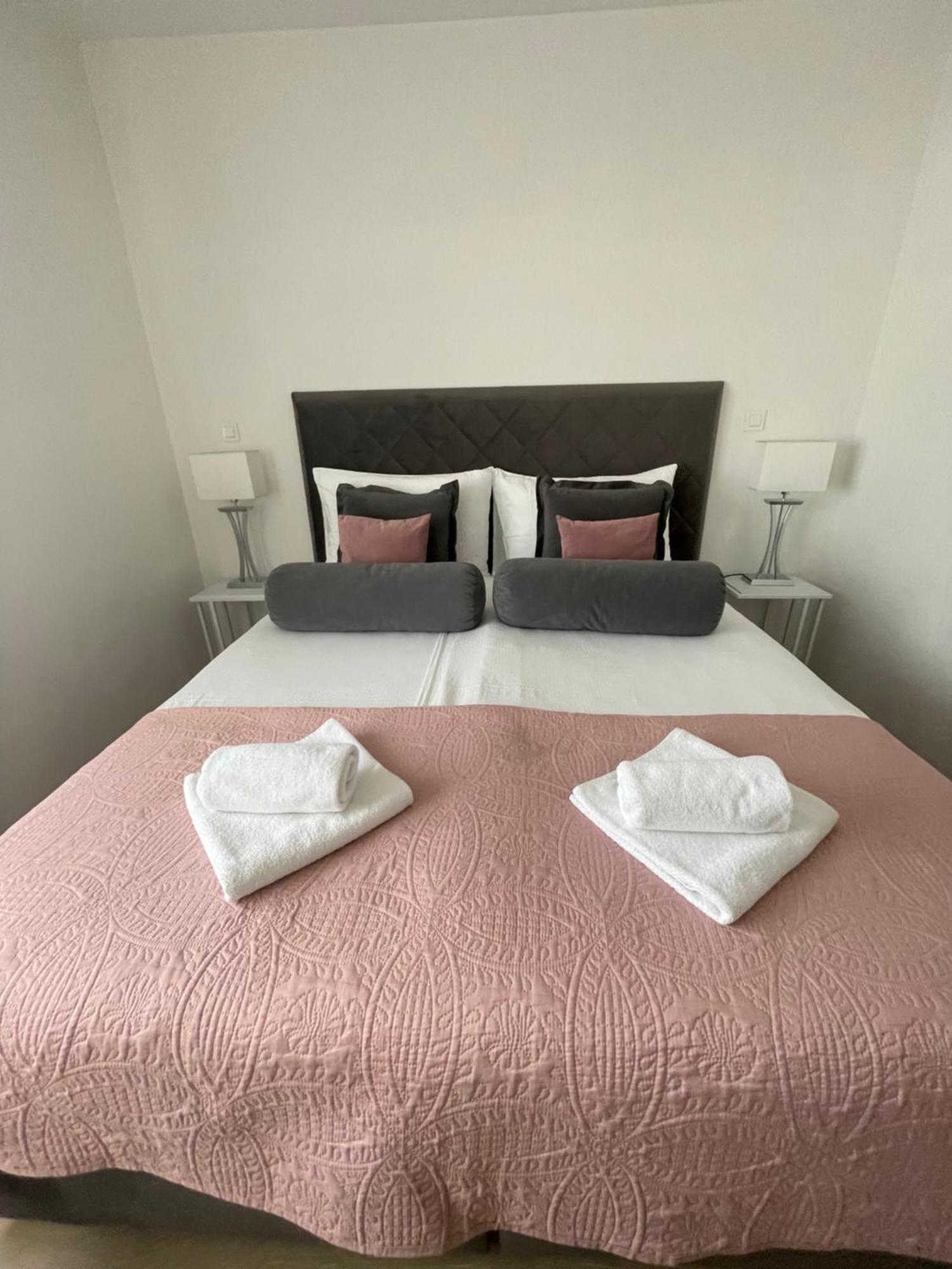 New Modern Apt Near Old Town - Private Parking 자다르 외부 사진